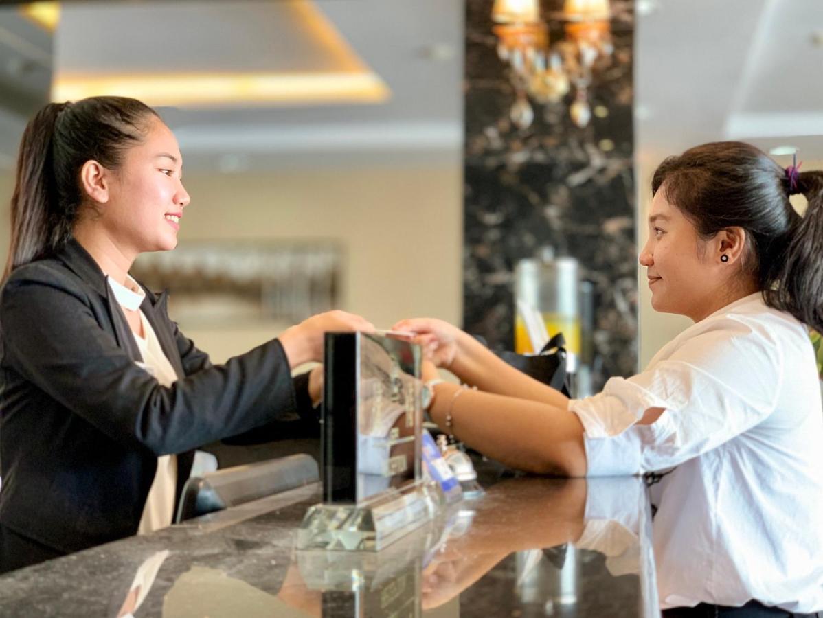 Os Hotel Edukits Fka Venesia Hotel Batam Eksteriør bilde