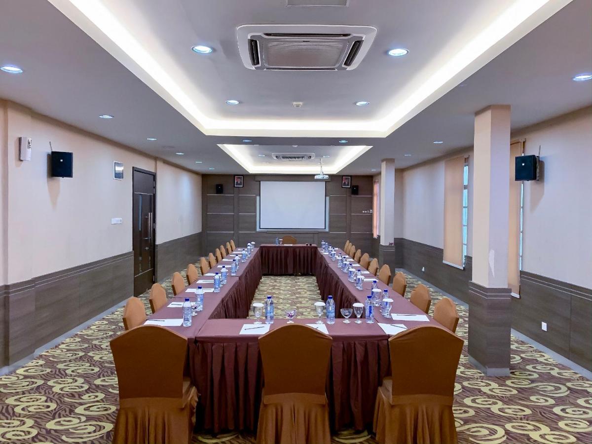 Os Hotel Edukits Fka Venesia Hotel Batam Eksteriør bilde