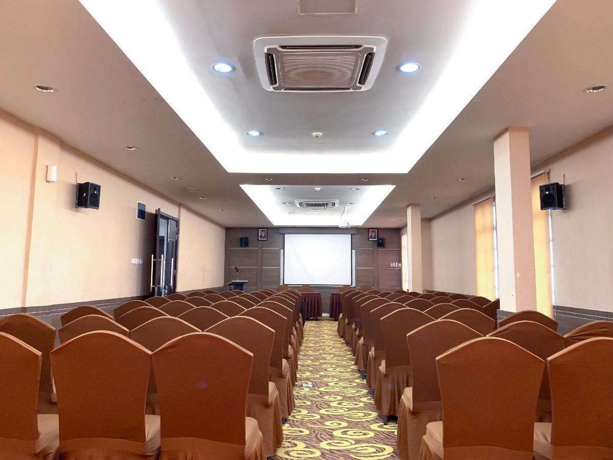 Os Hotel Edukits Fka Venesia Hotel Batam Eksteriør bilde