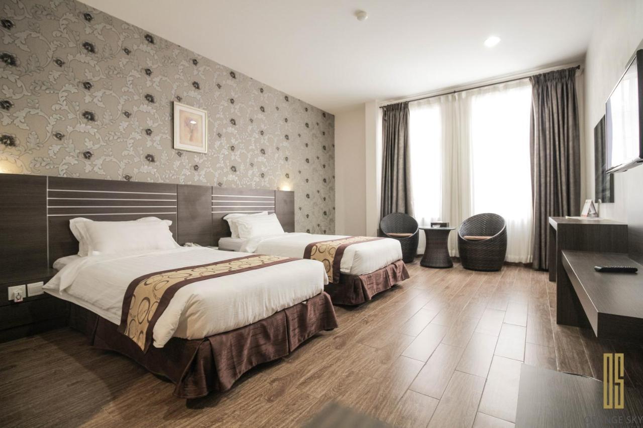 Os Hotel Edukits Fka Venesia Hotel Batam Eksteriør bilde