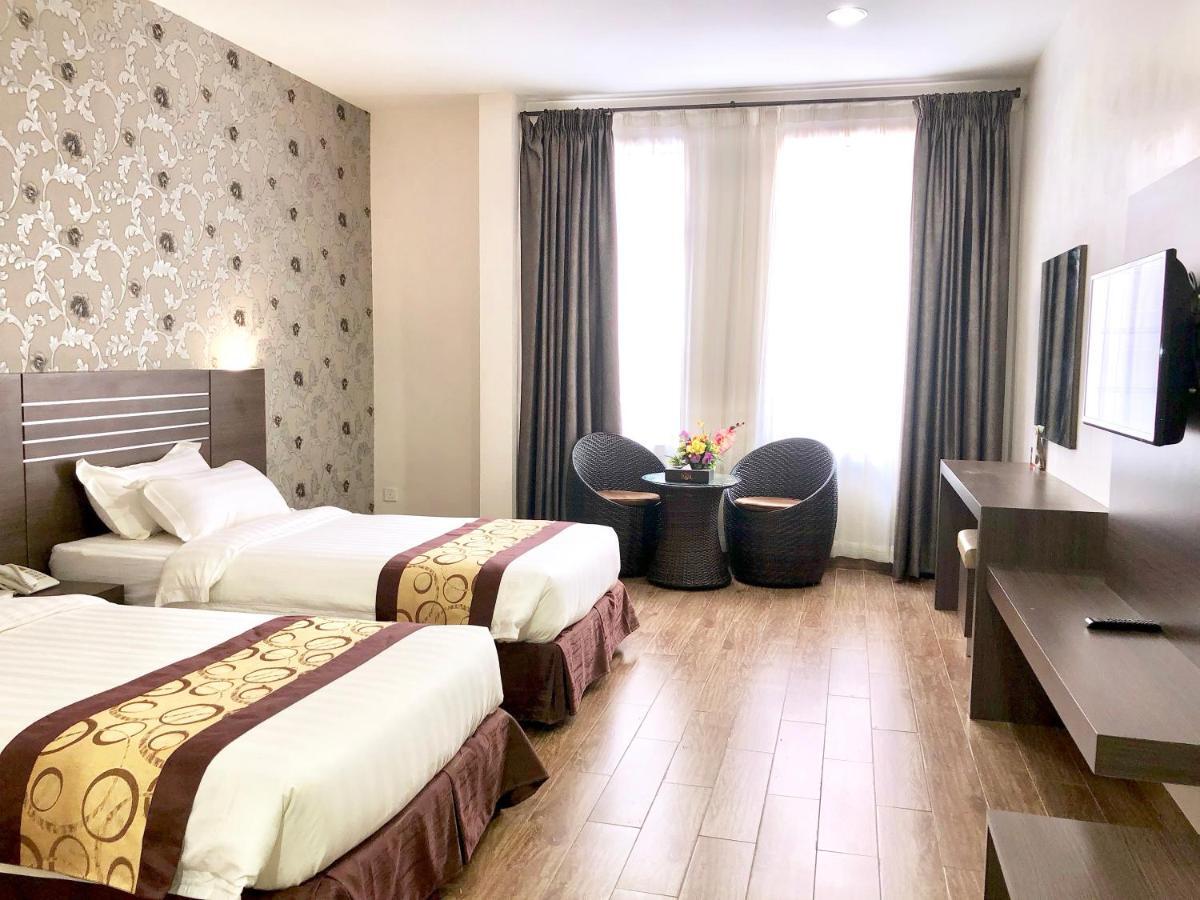 Os Hotel Edukits Fka Venesia Hotel Batam Eksteriør bilde